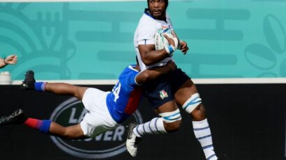 JUGADOR DE RUGBY CONDUCE AMBULANCIAS PARA TRASLADAR PACIENTES