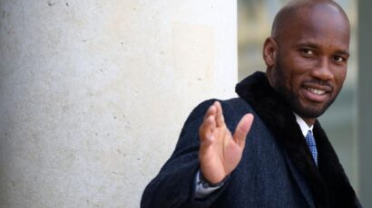 DROGBA AYUDA A FAMILIAS INFECTADAS POR EL CORONAVIRUS