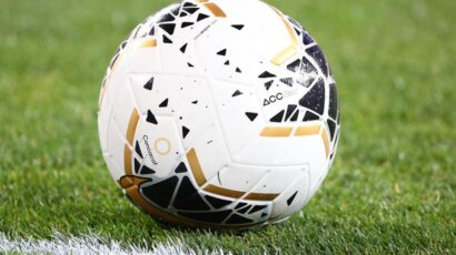 REANUDAN EL FÚTBOL EN TURKMENISTÁN