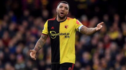 TROY DEENEY SUFRE AMENAZAS POR NEGARSE A ENTRENAR