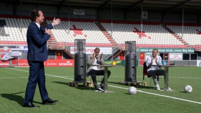 SERGIO PEÑA Y MIGUEL ARAUJO FUERON SORPRENDIDOS POR SU CLUB
