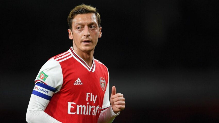TRAICIÓN A ÖZIL