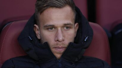 ARTHUR NO SE REINCORPORÓ A LOS ENTRENAMIENTOS