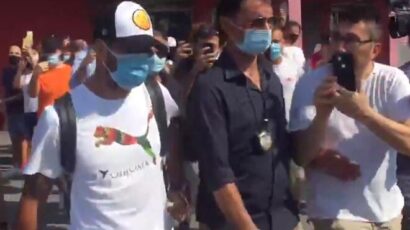 LUIS SUÁREZ LLEGÓ A ITALIA PARA FIRMAR POR JUVENTUS