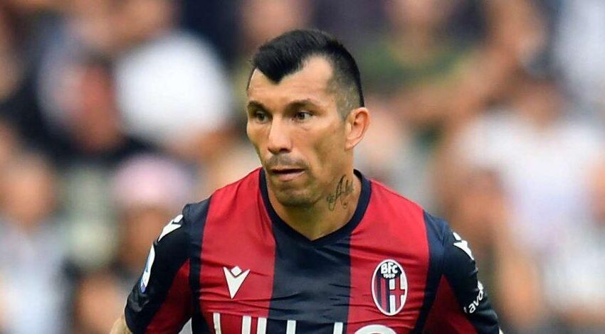 GARY MEDEL SE LESIONA Y PREOCUPA EN CHILE