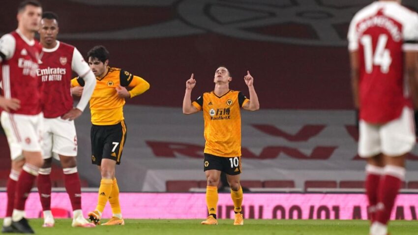 ARSENAL NO PUEDE EN CASA Y PIERDE 1-2 CON EL WOLVERHAMPTON