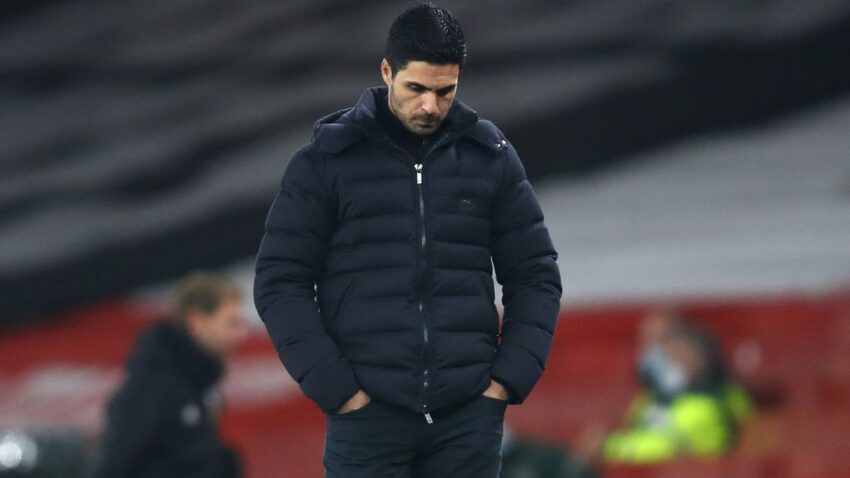ARTETA CON UN FUTURO INCIERTO