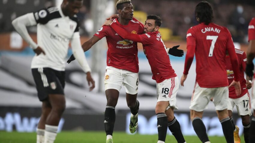 MANCHESTER UNITED SIGUE ARRIBA