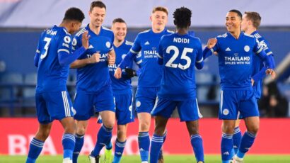 EL LEICESTER VENCE AL CHELSEA Y ES NUEVO LÍDER