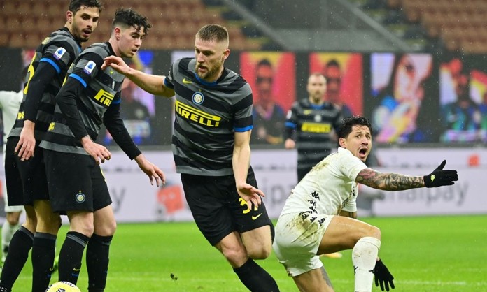 EL INTER GOLEÓ AL BENEVENTO 4-0