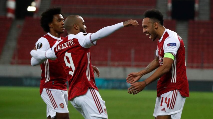 AUBAMEYANG HACE PASAR AL ARSENAL EN EL FINAL