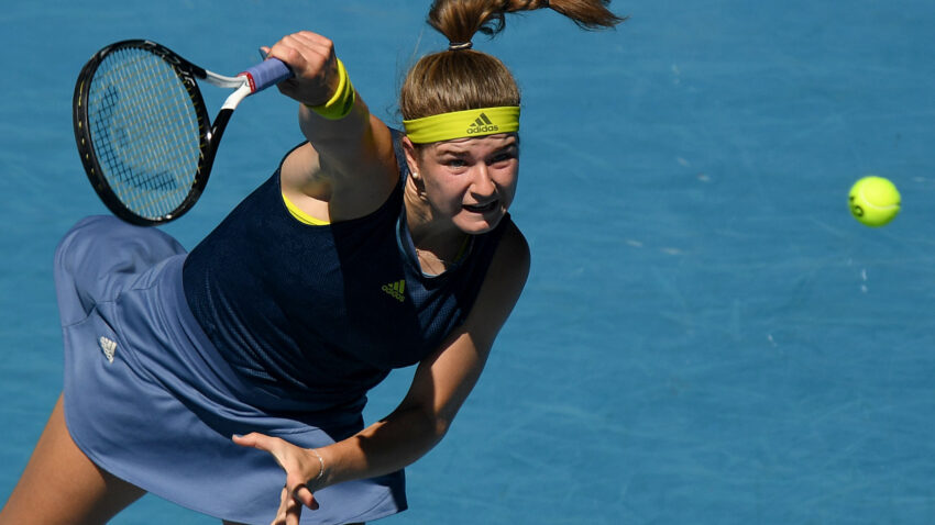 MUCHOVA Y BRADY REMONTAN Y A SEMIS DEL AUSTRALIAN OPEN