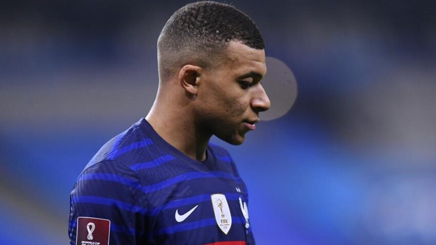 MBAPPÉ PONE FECHA A SU FUTURO