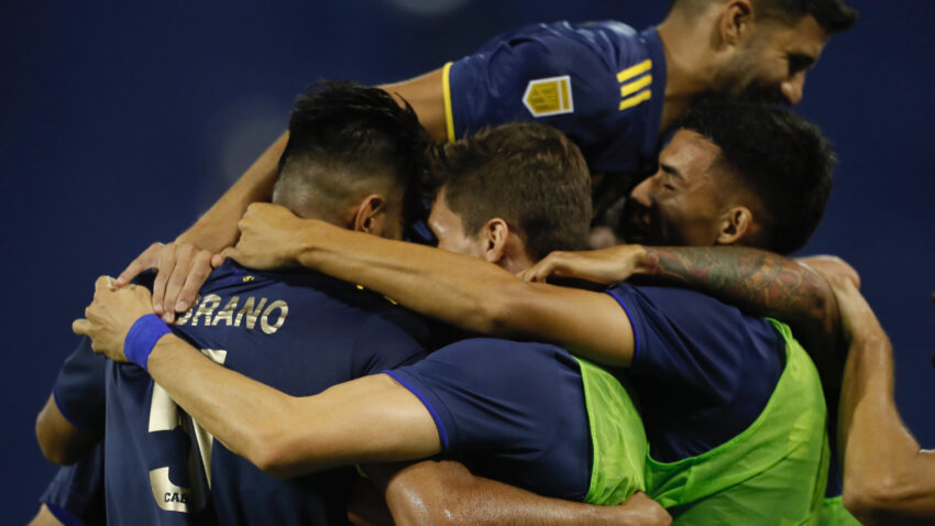 BOCA JUNIORS GOLEA A VÉLEZ Y EMPIEZA A DESPEJAR DUDAS