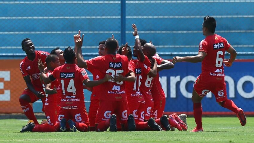 LIGA 1 - FECHA 2: SPORT HUANCAYO VS BINACIONAL