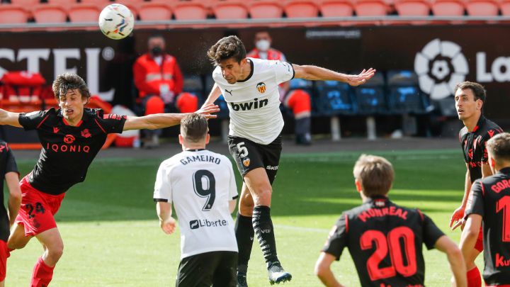 VALENCIA Y REAL SOCIEDAD IGUALAN A DOS