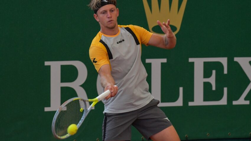 DAVIDOVICH DA EL GOLPE Y ELIMINA A BERRETTINI