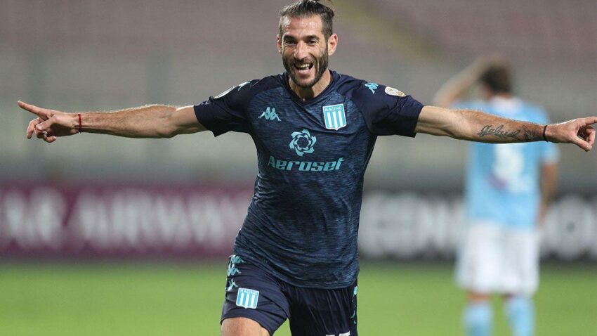 CRISTAL NO LEVANTA CABEZA, CAYÓ ANTE RACING