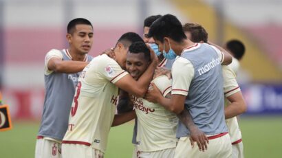 UNIVERSITARIO VENCE A CIENCIANO EN UN PARTIDAZO