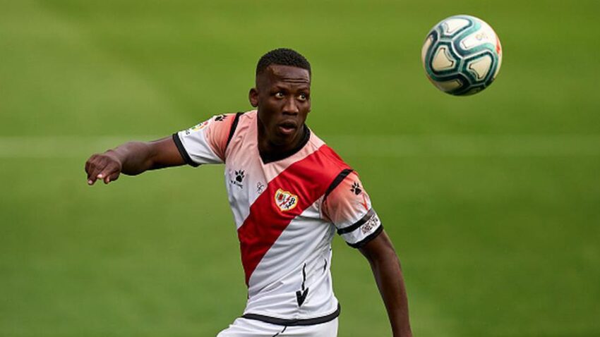 RAYO VALLECANO MUESTRA APOYO A LUIS ADVÍNCULA