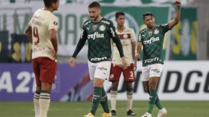 UNIVERSITARIO GOLEADO Y ELIMINADO