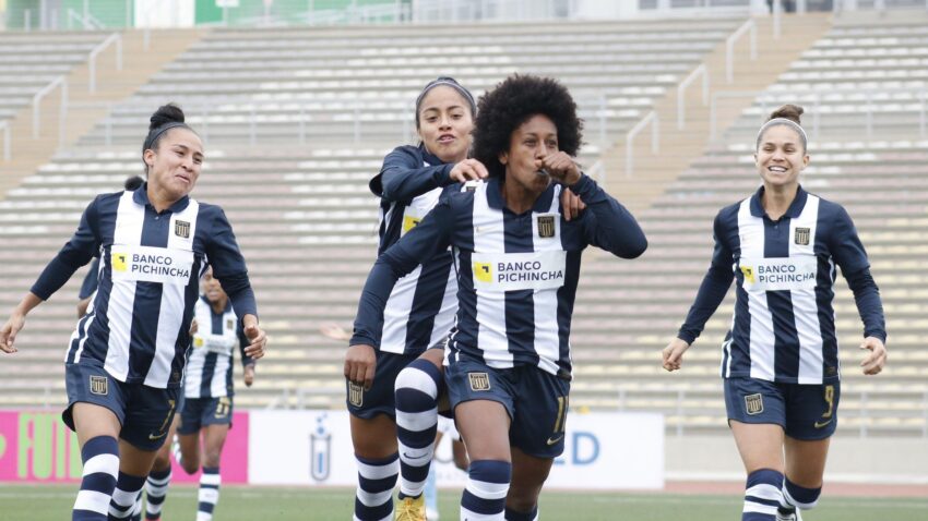 ALIANZA LIMA GOLEÓ A SPORTING CRISTAL