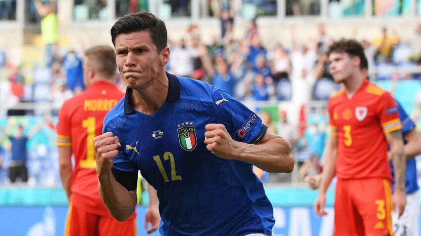 ITALIA SE ASEGURÓ EL PRIMER LUGAR DEL GRUPO