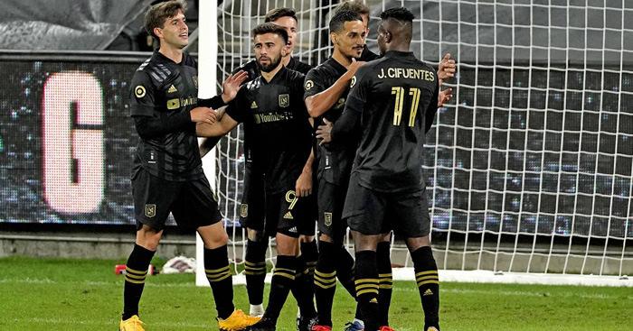 LOS ANGELES DERROTARON POR 2-0 A AUSTIN