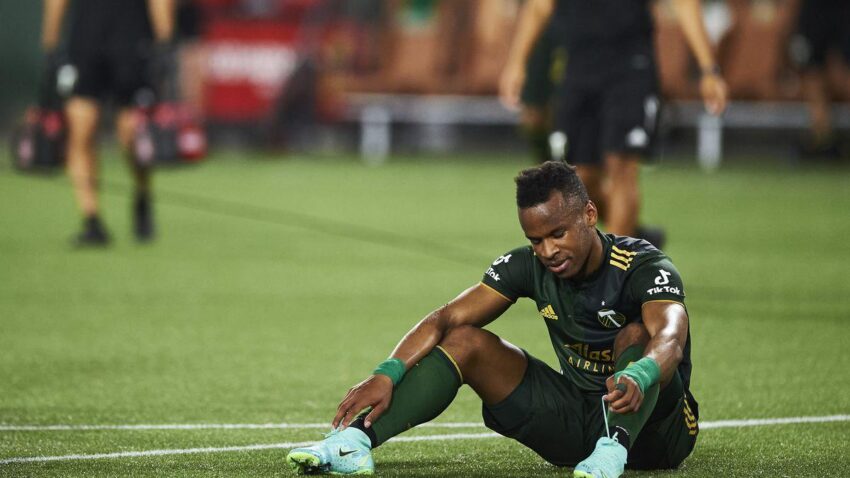 AUSTIN SE LLEVÓ DE ENCUENTRO AL PORTLAND