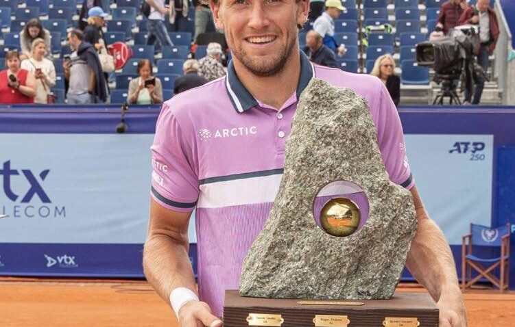 RUUD SE CORONA EN GSTAAD