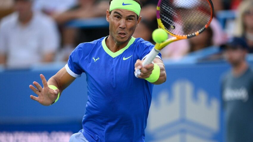 NADAL SUFRE EN EL DEBUT, PERO AVANZA