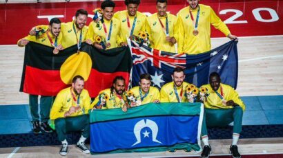 AUSTRALIA SE QUEDA CON LA DE BRONCE