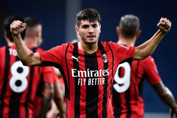 MILAN GANA EN SU DEBUT EN SERIE A