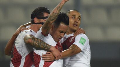 PERÚ GANA Y SUFRE ANTE VENEZUELA
