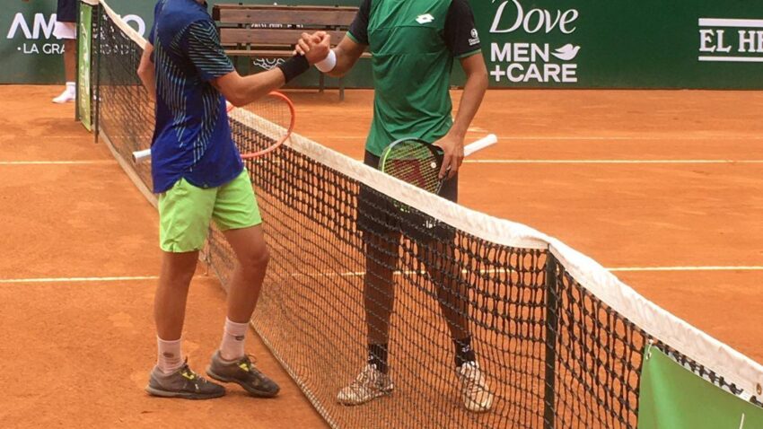 VARILLAS AVANZA EN AMBATO