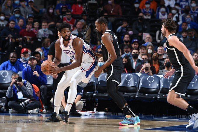 PHILADELPHIA 76ERS DERROTA A NETS