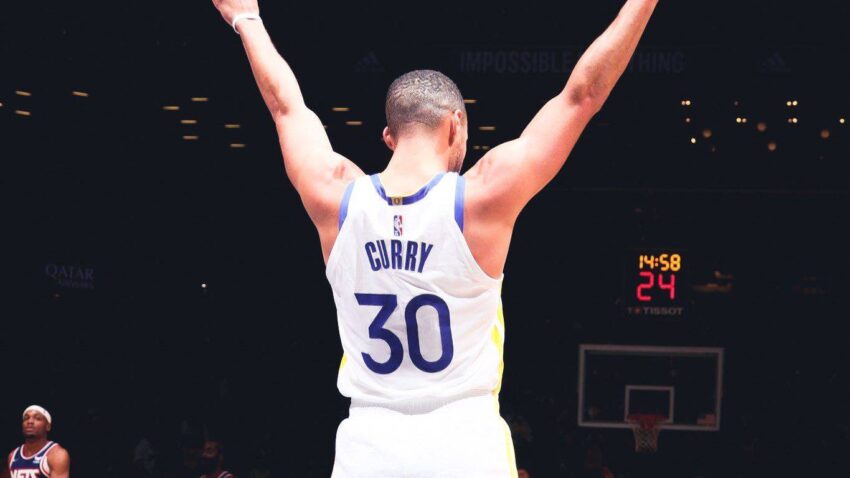 WARRIORS DERROTA A BROOKLYN NETS