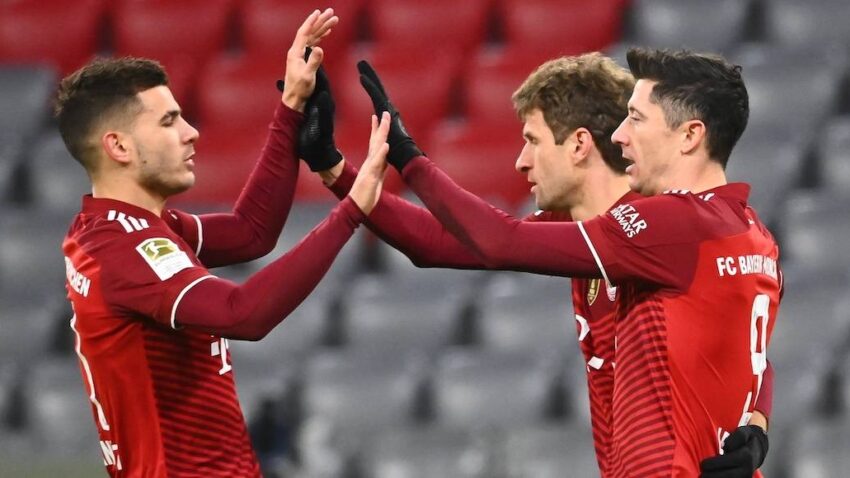 BAYERN GOLEÓ POR 4-0 A WOLFSBURGO