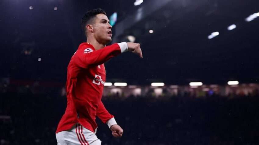 CRISTIANO SIGUE SALVANDO AL UNITED