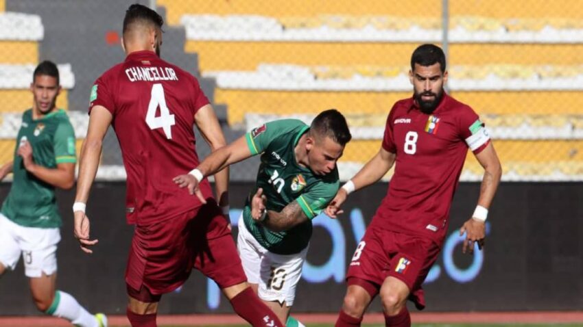 BOLIVIA BUSCA SEGUIR CON CHANCES ANTE VENEZUELA