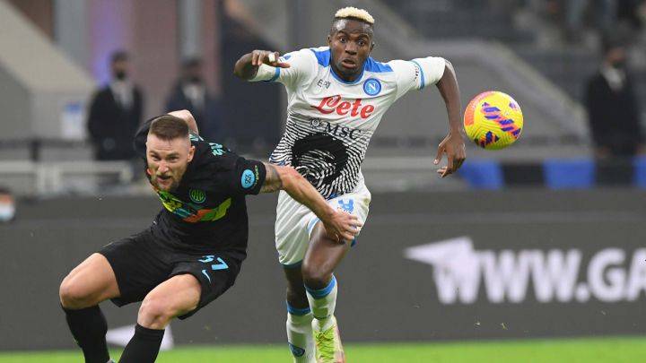 NAPOLI E INTER CHOCAN POR LA PUNTA DE LA SERIE A