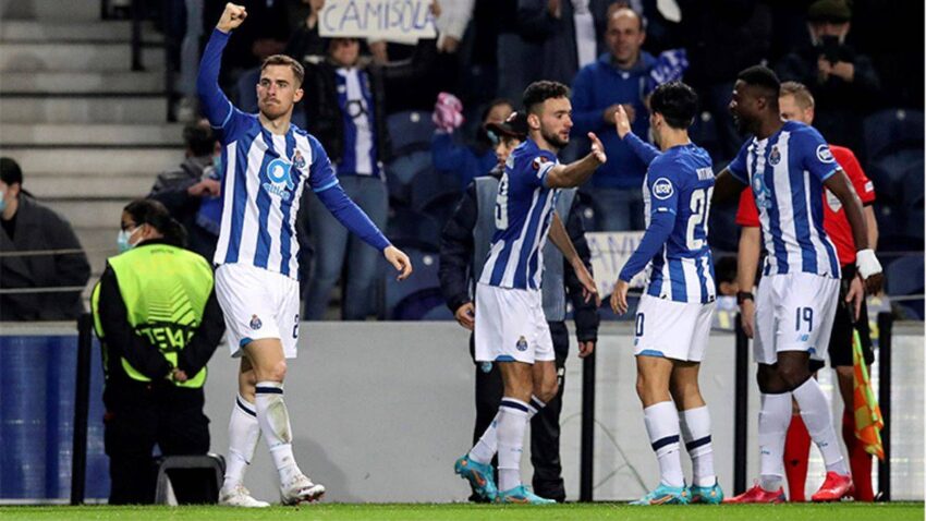 PORTO HIZO RESPETAR LA CASA ANTE LAZIO