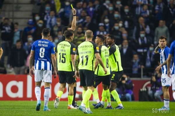 EN PARTIDO ACCIDENTADO PORTO Y SPORTING EMPATARON