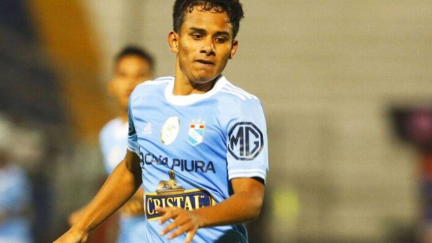 “ES MUY FRÁGIL, SANO Y JUEGA MUY TIBIO” EX FUTBOLISTA ANALIZÓ ASÍ A JHILMAR LORA