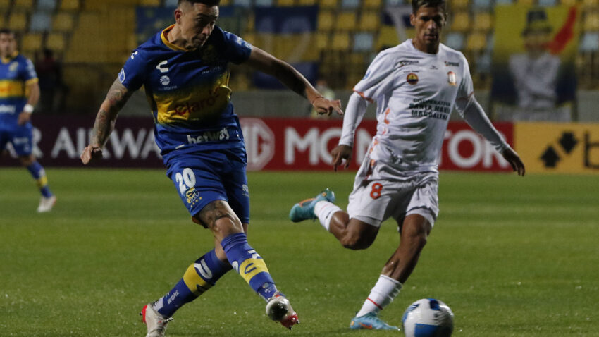 AYACUCHO CAYÓ EN CHILE Y SE COMPLICA EN LA SUDAMERICANA