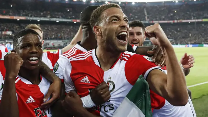 FEYENOORD Y MARSELLA EN UN PARTIDO DEL CAOS