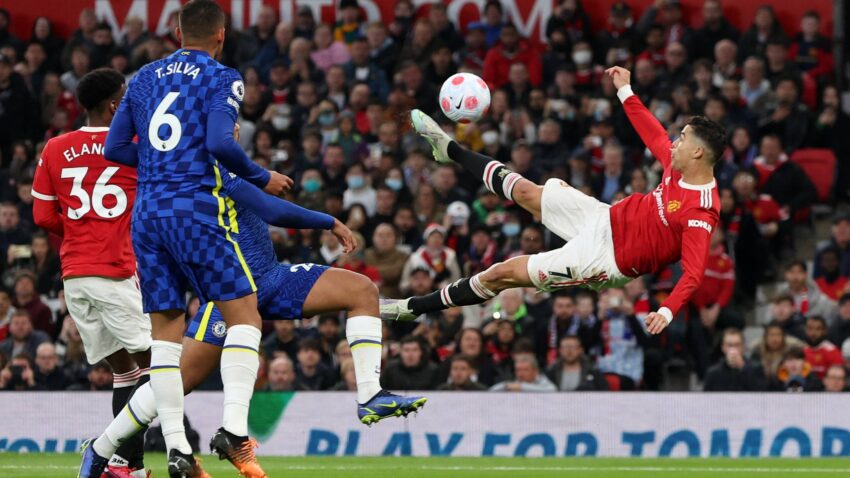 CHELSEA IGUALÓ CON EL UNITED Y PERDONÓ DOS PUNTOS