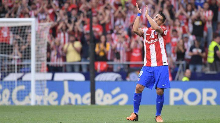 ATLÉTICO Y SEVILLA IGUALARON A UNO EN EL ADIÓS A SUAREZ