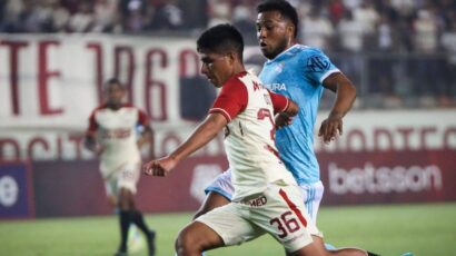 UNIVERSITARIO NO SE SACÓ VENTAJAS CON SPORTING CRISTAL