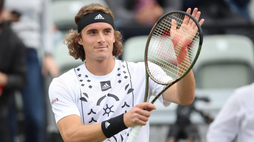TSITSIPAS LUCHA PARA SUPERAR EL DEBUT EN HALLE